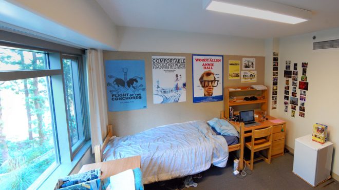 8 Essential Items Every Collegian Should Have In Their Dormitory Room